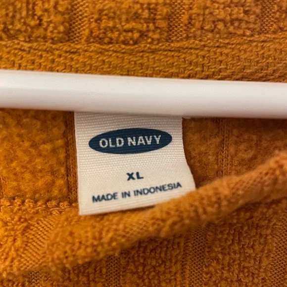 Old Navy Sweater - Picture 3 of 4